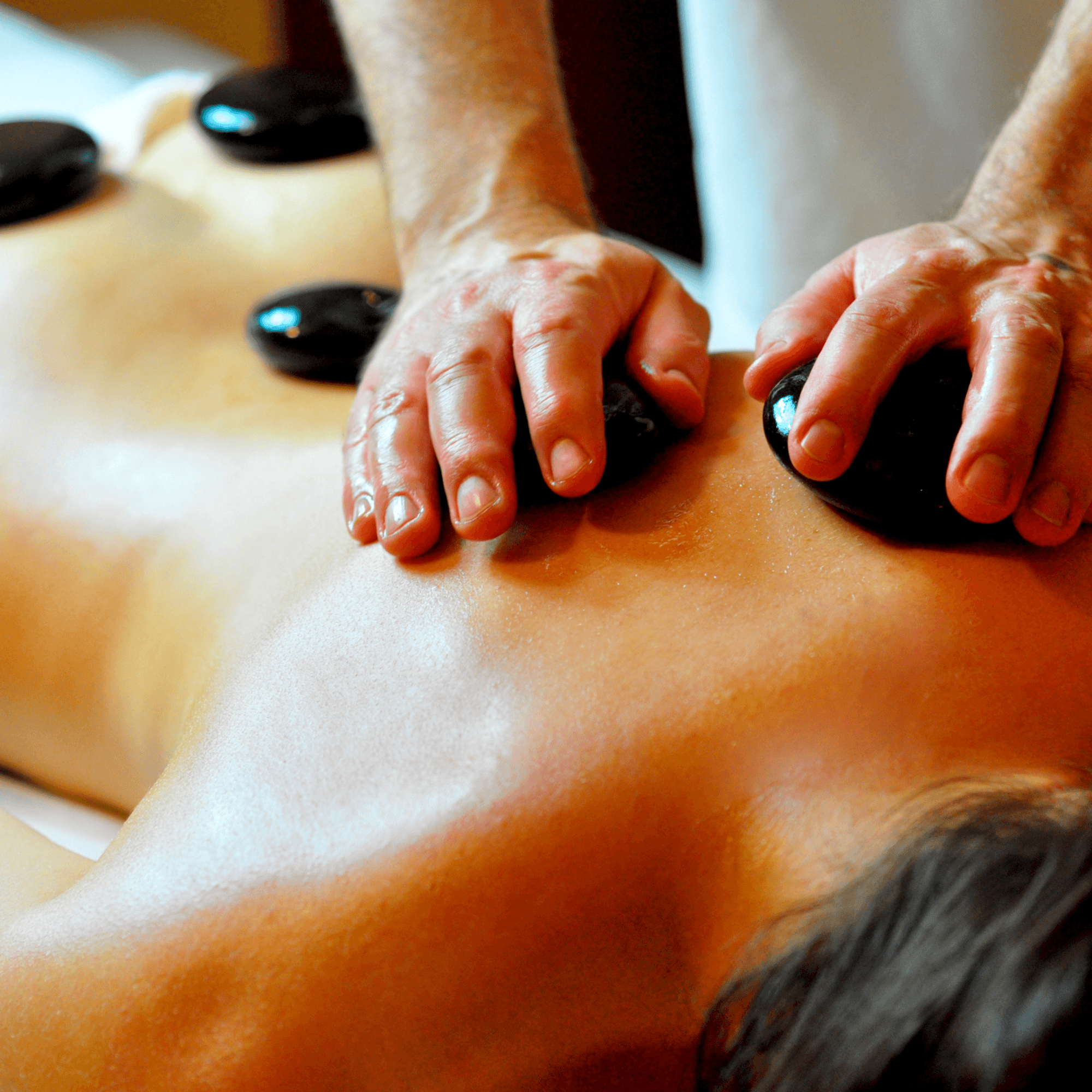 Hot Stone Masaža (z vročimi vulkanskimi kamni)